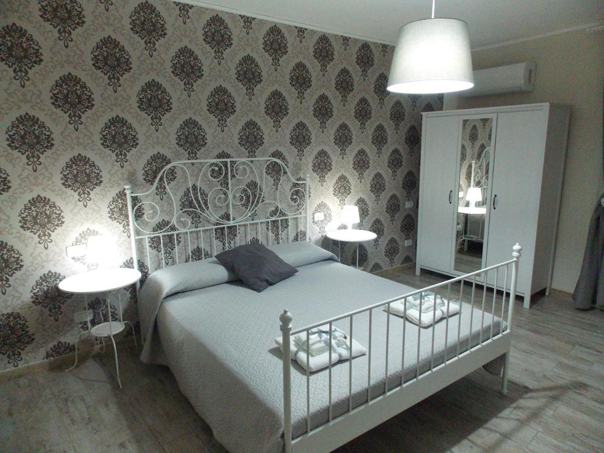 Il Vicoletto Bed and Breakfast Frascineto Exteriör bild