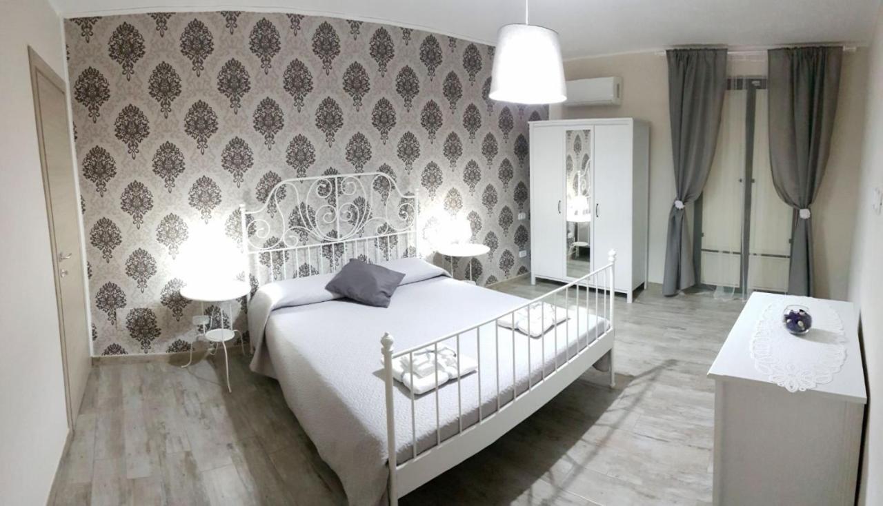 Il Vicoletto Bed and Breakfast Frascineto Exteriör bild