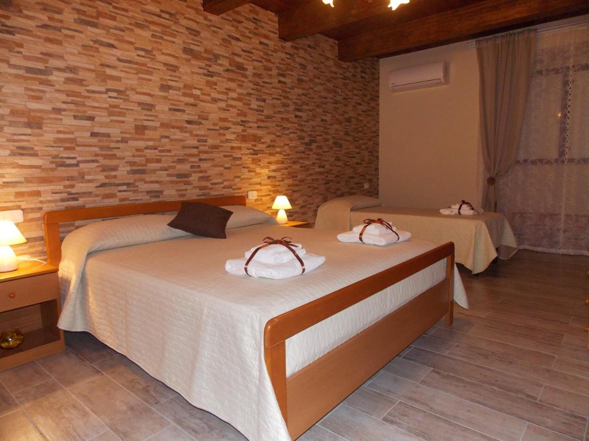 Il Vicoletto Bed and Breakfast Frascineto Exteriör bild